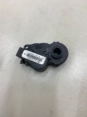 Моторчик заслонки отопителя Renault Kaptur H4M 438