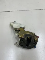 Замок двери передний правый Nissan Almera 1 N15