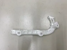 Кронштейн бампера передний левый Mitsubishi