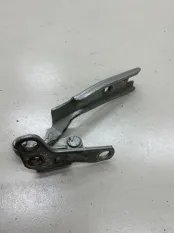 Петля капота левая Citroen C5 9HZ 2004