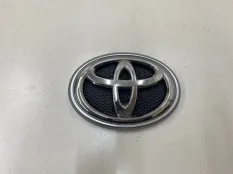 Эмблема на решетку радиатора Toyota Land Cruiser