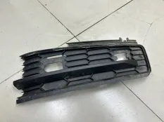 Решетка в бампер правая Skoda Kodiaq