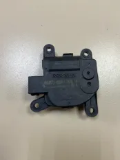 Моторчик заслонки отопителя Kia Rio 3 QB СЕДАН