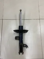 Амортизатор передний правый Toyota Camry XV70