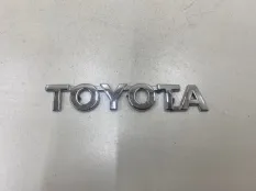 Эмблема на дверь багажника Toyota Hilux 8