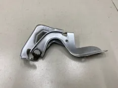 Петля капота правая Toyota RAV4 CA40