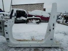 Порог со стойками левый Nissan Tiida C11