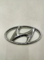 Эмблема на крышку багажника Hyundai Solaris 2