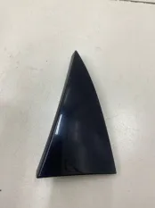 Накладка двери багажника верхняя левая Renault