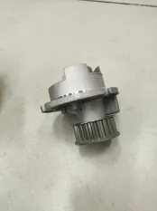 Насос водяной (помпа) Opel Astra G 1.8