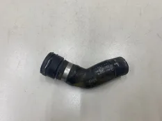 Патрубок радиатора верхний Volkswagen Transporter