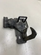 Замок капота Porsche Cayenne 1