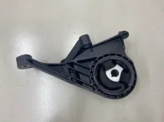 Опора двигателя передняя Chevrolet Cruze