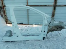 Порог со стойками правый Renault Kaptur H4M 438