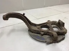 Кулак поворотный передний правый Ford Explorer 4