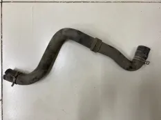 Патрубок системы охлаждения Ford Focus 2 СЕДАН