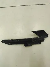 Кронштейн бампера передний правый Geely Atlas L