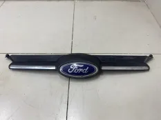 Решетка радиатора Ford Focus 3 СЕДАН PNDA 1.6
