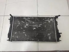 Радиатор охлаждения Renault Megane 3