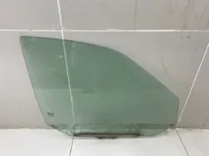 Стекло двери переднее правое Лада Приора 2172