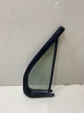 Стекло двери (Форточка) переднее правое Suzuki