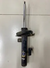 Амортизатор передний правый Ford Focus 2 СЕДАН