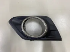 Рамка противотуманной фары передняя левая Nissan