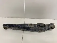 Рычаг подвески поперечный задний Mitsubishi Lancer