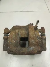 Суппорт тормозной передний левый Ford Transit 7