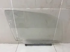 Стекло двери переднее правое Daewoo Matiz