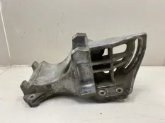 Кронштейн компрессора кондиционера Chevrolet Aveo