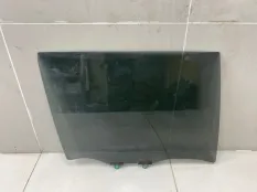 Стекло двери заднее правое Toyota RAV4 XA50