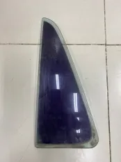 Стекло двери (Форточка) заднее левое Toyota