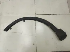 Накладка на крыло передняя левая Toyota RAV4 CA40