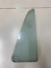 Стекло двери (Форточка) заднее правое Toyota