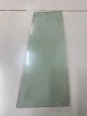 Стекло двери (Форточка) заднее правое Nissan