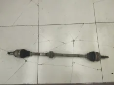 Полуось (привод) передний правый Лада Веста