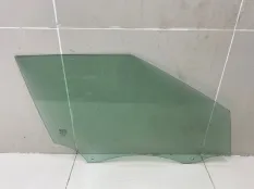 Стекло двери переднее правое Land Rover Range