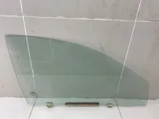 Стекло двери переднее правое Geely MK СЕДАН