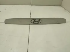 Накладка крышки багажника Hyundai Verna 2 MC СЕДАН
