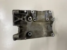 Кронштейн компрессора кондиционера Ford Focus 2