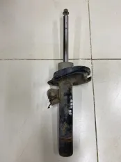 Амортизатор передний правый Ford Focus 2 СЕДАН