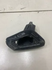 Кронштейн форсунки омывателя фары передний правый