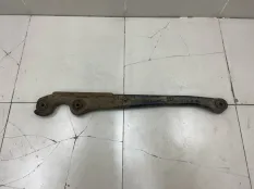 Рычаг подвески продольный задний правый Mitsubishi