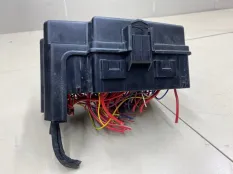 Блок предохранителей моторного отсека Chery Tiggo