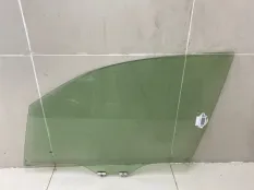 Стекло двери переднее левое Subaru Forester S13