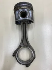 Поршень с шатуном Audi Q7 4LB 3.0 TDI 2009