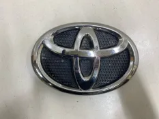 Эмблема на решетку радиатора Toyota Land Cruiser