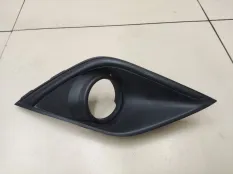 Рамка противотуманной фары правая Mitsubishi
