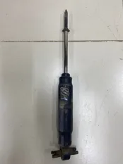 Амортизатор передний Toyota Crown GS141 1GFE 1994